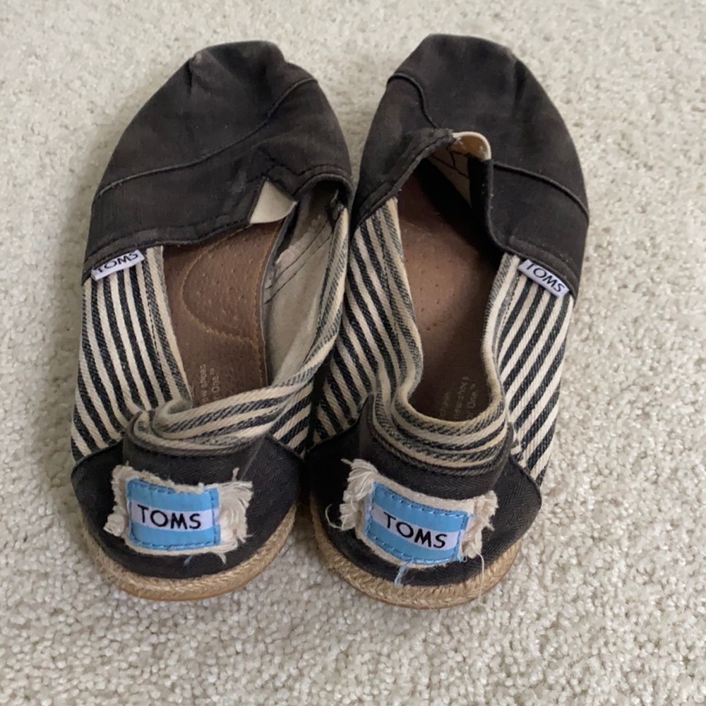 Toms black & white stripe espadrille 9